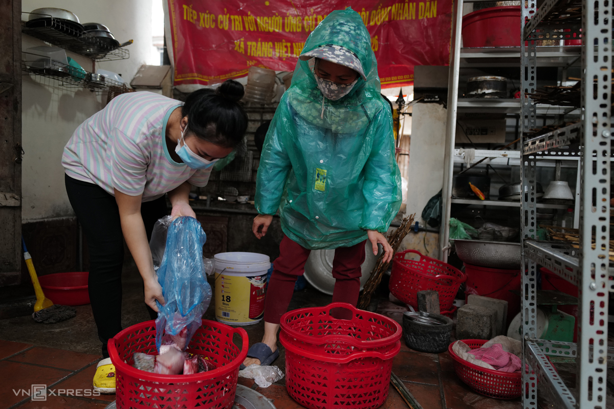 Nghề hun khói cá ở ngoại thành Hà Nội - Ảnh 3. Nghề hun khói cá ở ngoại thành Hà Nội - Ảnh 3.