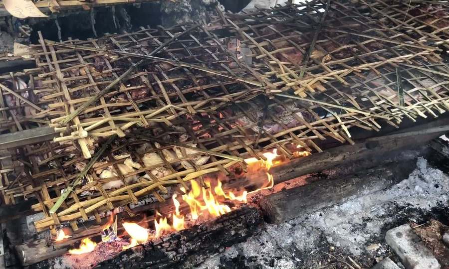 Nghề hun khói cá ở ngoại thành Hà Nội - Ảnh 12. Nghề hun khói cá ở ngoại thành Hà Nội - Ảnh 12.