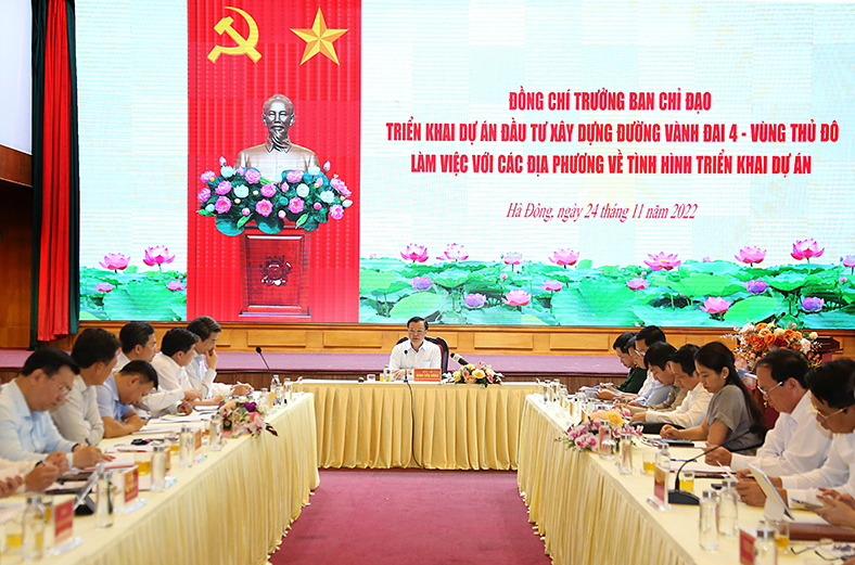 Kiểm tra dự án đường Vành đai 4, Bí thư Thành ủy Hà Nội yêu cầu phải sâu sát, quyết liệt từng việc hơn nữa - Ảnh 6.