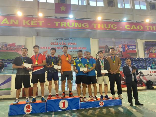 Giải Cầu lông mở rộng huyện Mê Linh năm 2022, chào năm mới 2023 - Ảnh 4. Giải Cầu lông mở rộng huyện Mê Linh năm 2022, chào năm mới 2023 - Ảnh 4.