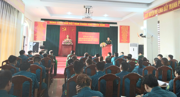 Mê Linh: Khai mạc huấn luyện dân quân phòng không, Công binh, trinh sát, thông tin, phòng hoá, y tế năm 2023. - Ảnh 1. Mê Linh: Khai mạc huấn luyện dân quân phòng không, Công binh, trinh sát, thông tin, phòng hoá, y tế năm 2023. - Ảnh 1.