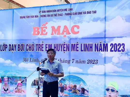 Mê Linh tổ chức bế giảng lớp dạy bơi miễn phí cho trẻ em năm 2023 - Ảnh 1.