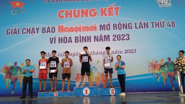 photo-1693038821594 photo-1693038821594