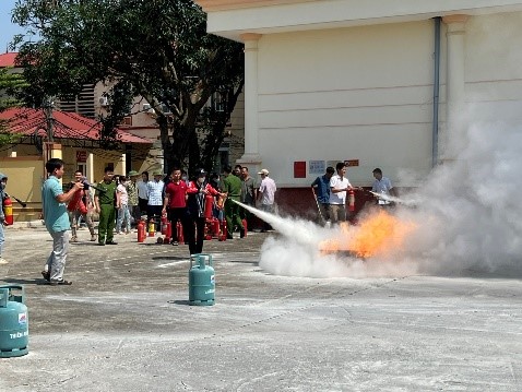 Xã Tiến Thắng tập huấn, tuyên truyền, phổ biến kiến thưc về phòng cháy, chữa cháy và cứu nạn, cứu hộ năm 2024.- Ảnh 10.