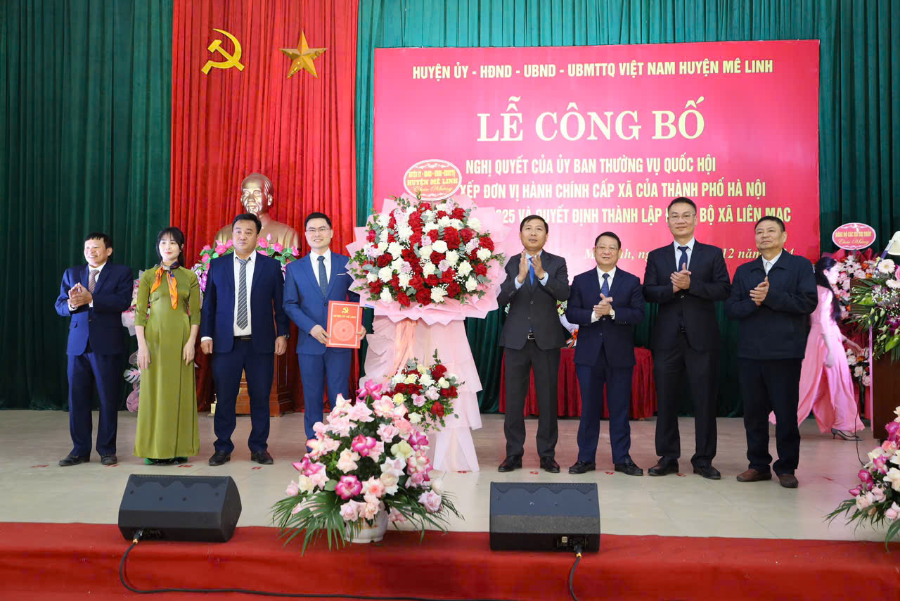 Huyện Mê Linh Công bố và ra mắt Đảng bộ xã Liên Mạc theo Nghị quyết của Ủy ban Thường vụ Quốc hội- Ảnh 1. Huyện Mê Linh Công bố và ra mắt Đảng bộ xã Liên Mạc theo Nghị quyết của Ủy ban Thường vụ Quốc hội- Ảnh 1.