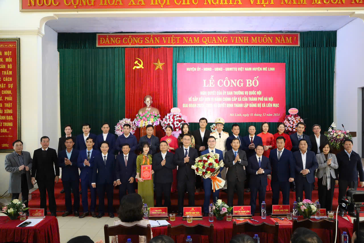 Huyện Mê Linh Công bố và ra mắt Đảng bộ xã Liên Mạc theo Nghị quyết của Ủy ban Thường vụ Quốc hội- Ảnh 2. Huyện Mê Linh Công bố và ra mắt Đảng bộ xã Liên Mạc theo Nghị quyết của Ủy ban Thường vụ Quốc hội- Ảnh 2.