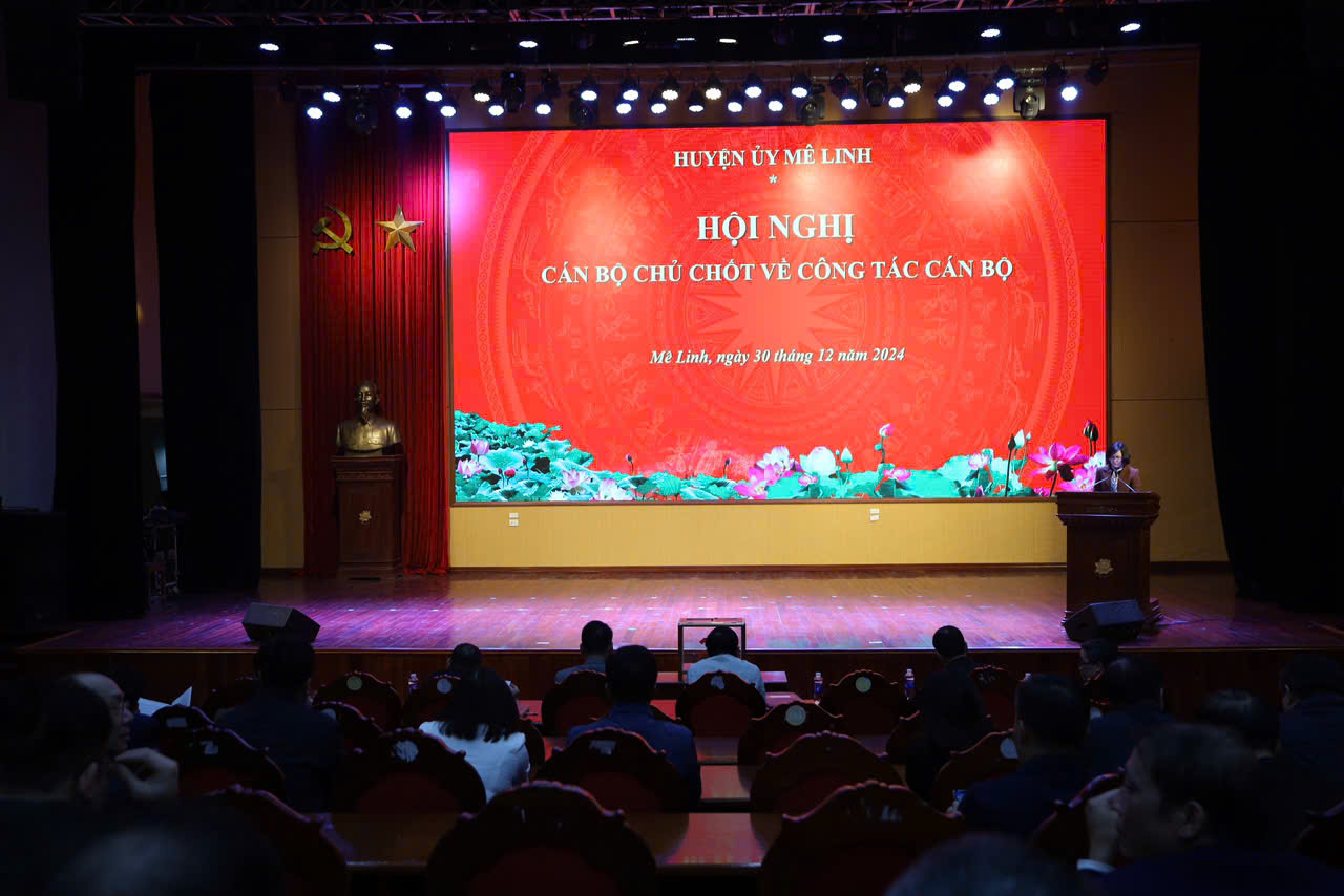 Mê Linh tổ chức hội nghị cán bộ chủ chốt rà soát, bổ sung quy hoạch cán bộ nhiệm kỳ hiện tại và nhiệm kỳ kế tiếp- Ảnh 1. Mê Linh tổ chức hội nghị cán bộ chủ chốt rà soát, bổ sung quy hoạch cán bộ nhiệm kỳ hiện tại và nhiệm kỳ kế tiếp- Ảnh 1.