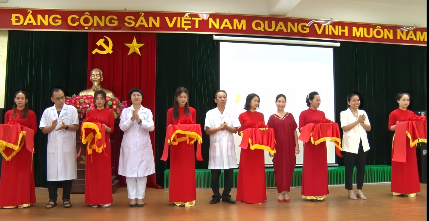 Bệnh viện Đa khoa huyện Mê Linh: Phát động tháng huyết áp và kỷ niệm ngày Quốc tế điều dưỡng- Ảnh 2.