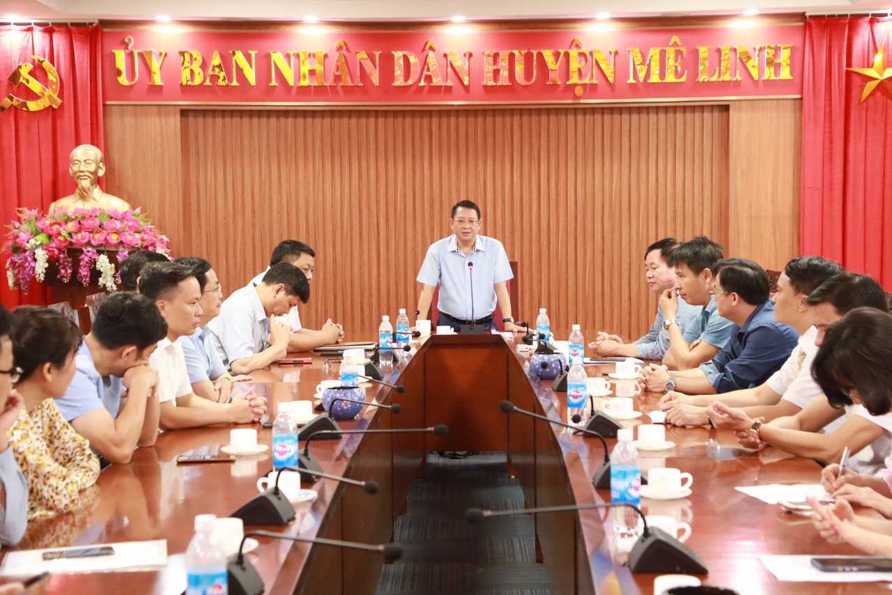 UBND huyện Mê Linh bổ nhiệm lãnh đạo Văn phòng HĐND và UBND Huyện; Trung tâm Văn hóa - Thông tin và Thể thao và Trung tâm Phát triển quỹ đất- Ảnh 3.