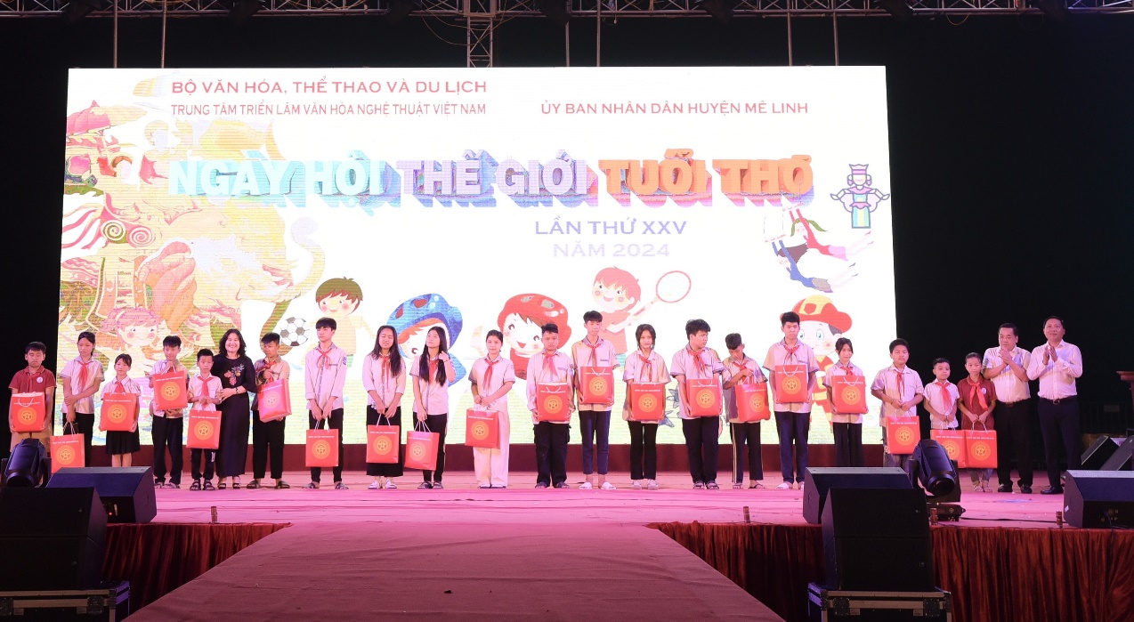 Sôi động Lễ hội tỏa sáng Việt Nam tại Ngày hội thế giới tuổi thơ năm 2024- Ảnh 3.