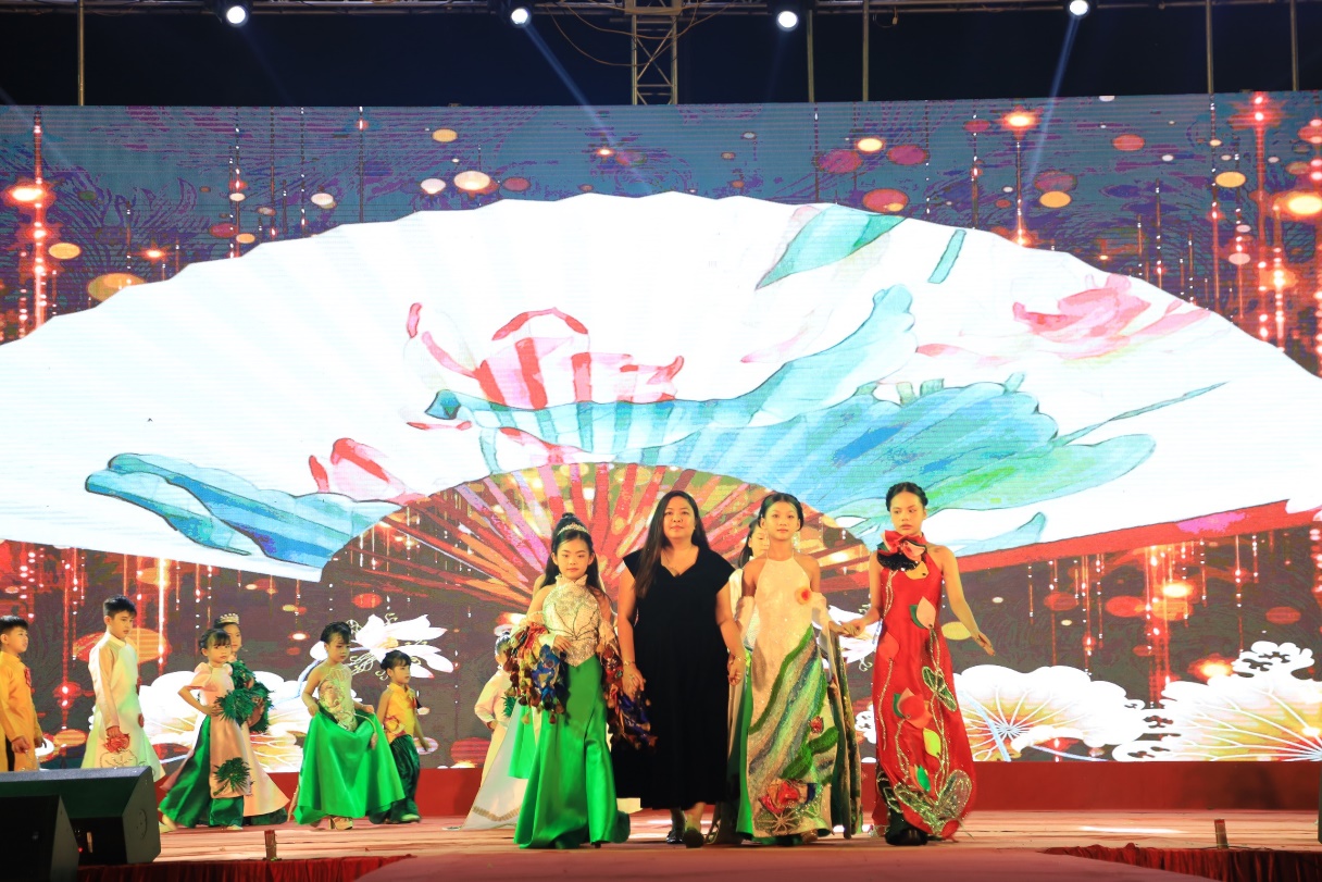 Sôi động Lễ hội tỏa sáng Việt Nam tại Ngày hội thế giới tuổi thơ năm 2024- Ảnh 4.