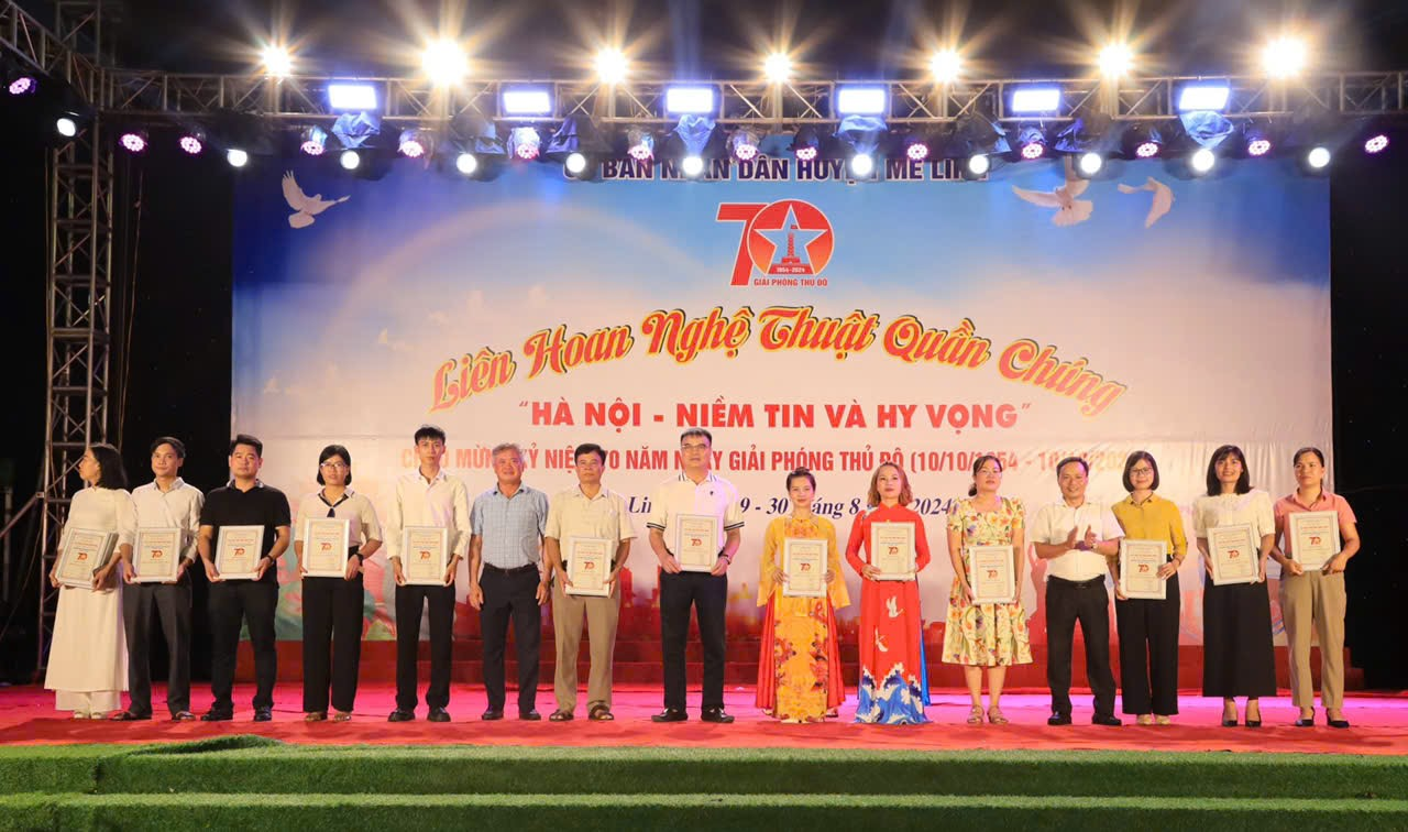 Bế mạc Liên hoan nghệ thuật quần chúng "Hà Nội - Niềm tin và Hy vọng" huyện Mê Linh năm 2024- Ảnh 1.