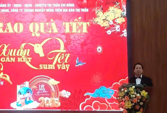 THỊ TRẤN CHI ĐÔNG TỔ CHỨC TRAO QUÀ TẾT CHO NGƯỜI CÓ CÔNG, HỘ CẬN NGHÈO, HỘ CHÍNH SÁCH, HỘ CÓ HOÀN CẢNH KHÓ KHĂN NHÂN DỊP TẾT NGUYÊN ĐÁN ẤT TỴ 2025- Ảnh 2. THỊ TRẤN CHI ĐÔNG TỔ CHỨC TRAO QUÀ TẾT CHO NGƯỜI CÓ CÔNG, HỘ CẬN NGHÈO, HỘ CHÍNH SÁCH, HỘ CÓ HOÀN CẢNH KHÓ KHĂN NHÂN DỊP TẾT NGUYÊN ĐÁN ẤT TỴ 2025- Ảnh 2.