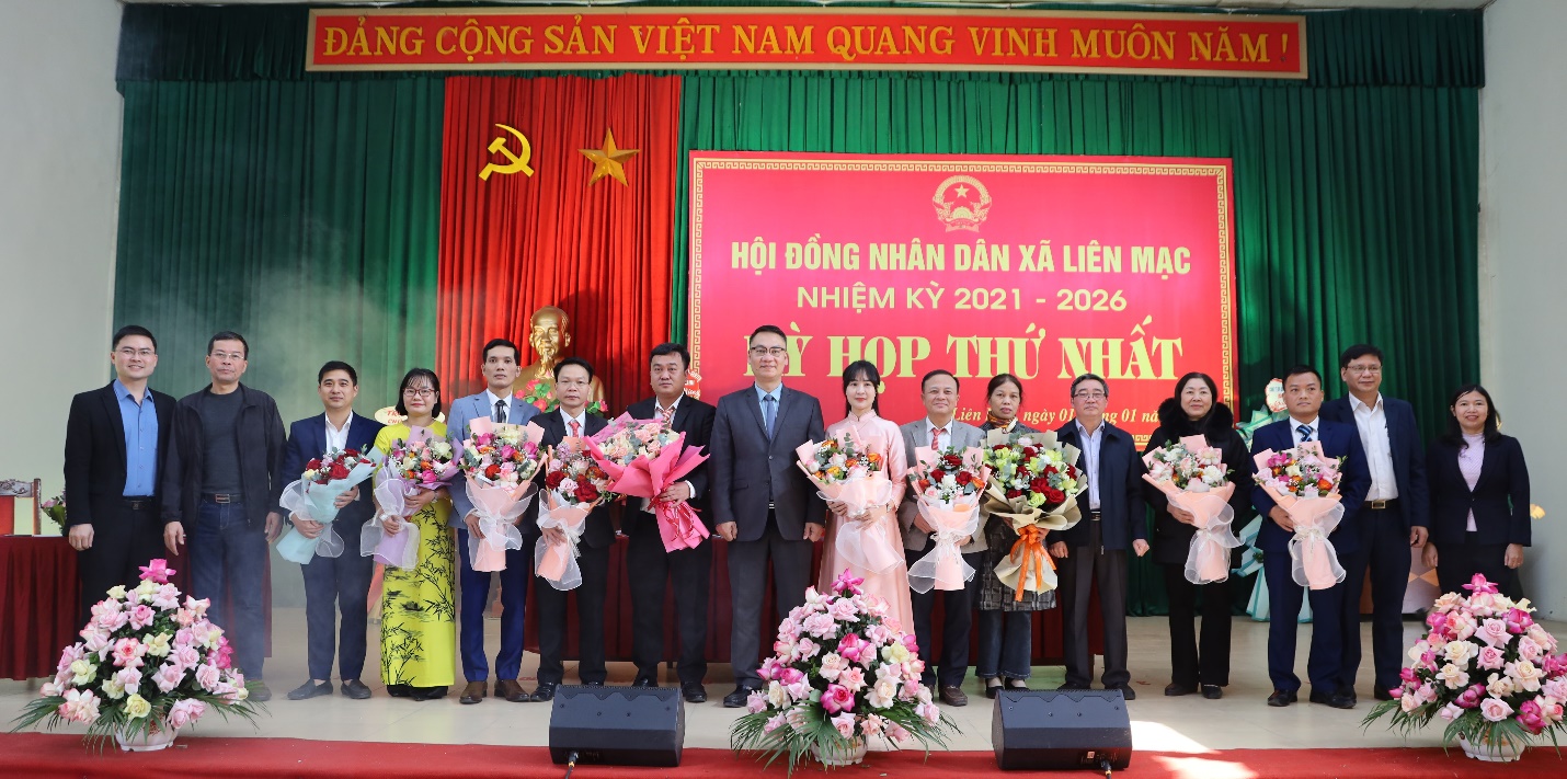 HĐND xã Liên Mạc tổ chức thành công kỳ họp thứ nhất kiện toàn các chức danh danh chủ chốt của HĐND, UBND xã nhiệm kỳ 2021-2026- Ảnh 1. HĐND xã Liên Mạc tổ chức thành công kỳ họp thứ nhất kiện toàn các chức danh danh chủ chốt của HĐND, UBND xã nhiệm kỳ 2021-2026- Ảnh 1.