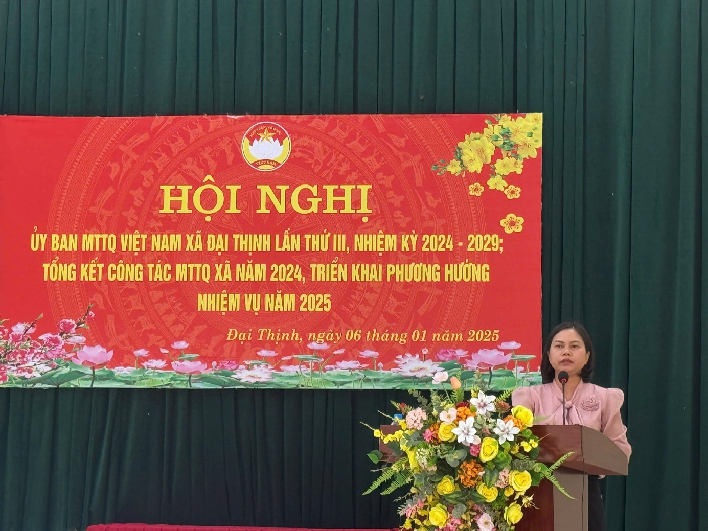 Ủy ban MTTQ xã Đại Thịnh tổ chức tổng kết công tác MTTQ xã năm 2024, triển khai phương hướng nhiệm vụ năm 2025.- Ảnh 1. C:\Users\Ngoi Sao\Desktop\c quý.jpg