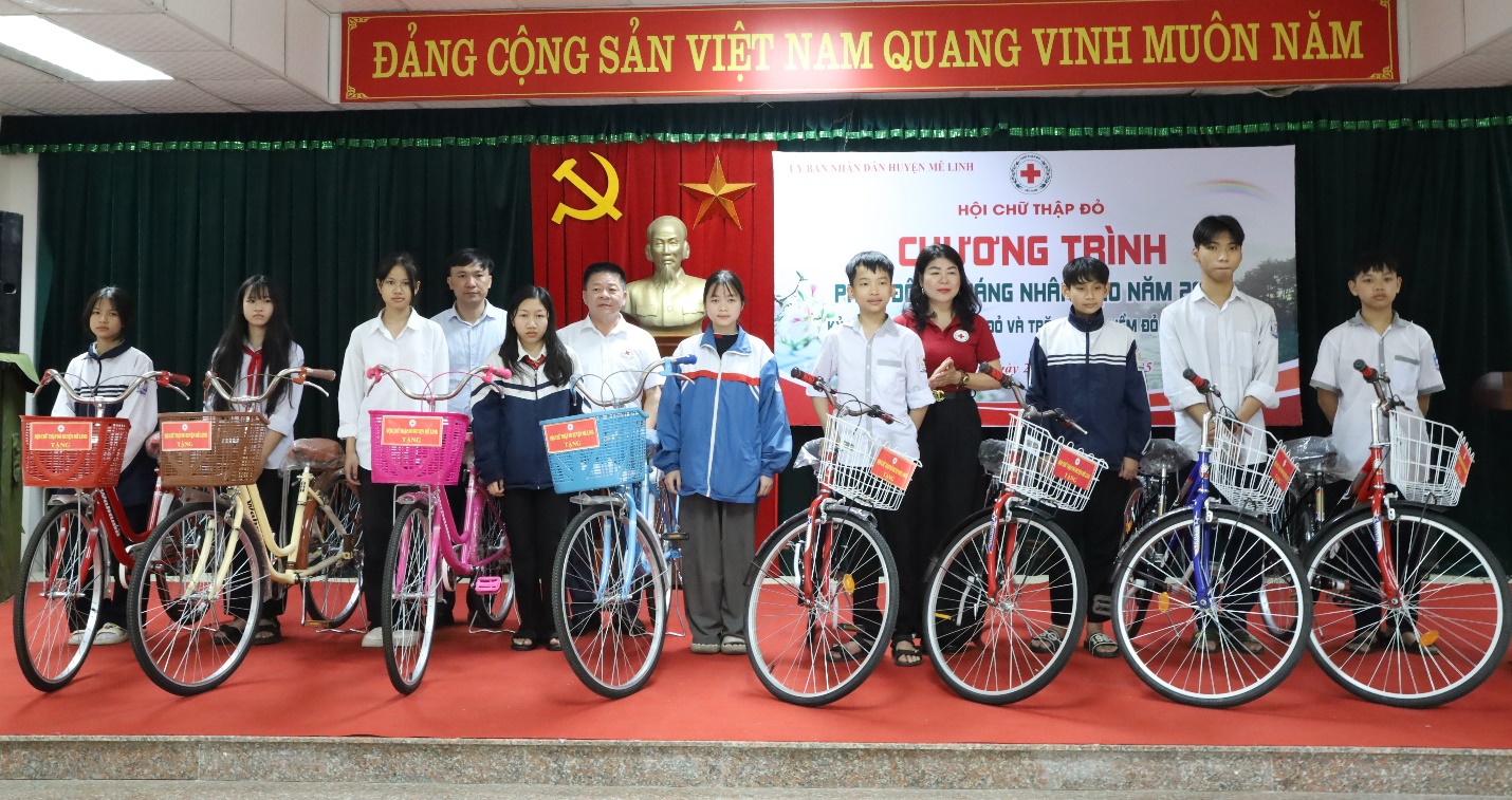 Hội Chữ thập đỏ huyện Mê Linh phát động Tháng nhân đạo năm 2025- Ảnh 2.