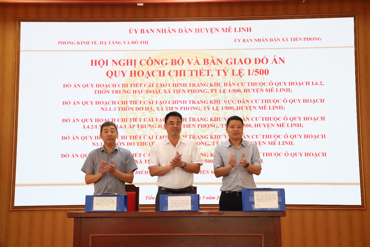 Mê Linh Công bố các đồ án quy hoạch chi tiết điểm dân cư đô thị hóa tại xã Tiền Phong và thị trấn Chi Đông- Ảnh 1. Mê Linh Công bố các đồ án quy hoạch chi tiết điểm dân cư đô thị hóa tại xã Tiền Phong và thị trấn Chi Đông- Ảnh 1.