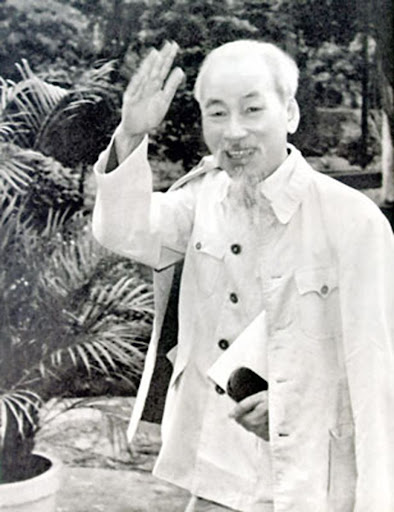 BÀI TUYÊN TRUYỀN
135 NĂM NGÀY SINH NHẬT BÁC (19/5/1890 - 19/5/2025)
- Ảnh 1. BÀI TUYÊN TRUYỀN
135 NĂM NGÀY SINH NHẬT BÁC (19/5/1890 - 19/5/2025)
- Ảnh 1.