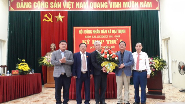 Ông Nguyễn Đa Bảy được bầu làm Củ tịch UBND xã Đại Thịnh, nhiệm kỳ 2021- 2026 - Ảnh 2.