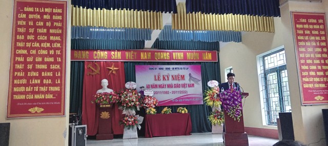 Xã Tự Lập long trọng tổ chức lễ kỷ niệm 40 năm ngày Nhà giáo Việt Nam (20/11/1982 – 20/11/2022) - Ảnh 2.