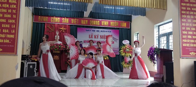 Xã Tự Lập long trọng tổ chức lễ kỷ niệm 40 năm ngày Nhà giáo Việt Nam (20/11/1982 – 20/11/2022) - Ảnh 16.