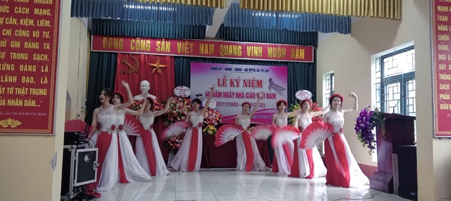 Xã Tự Lập long trọng tổ chức lễ kỷ niệm 40 năm ngày Nhà giáo Việt Nam (20/11/1982 – 20/11/2022) - Ảnh 18.