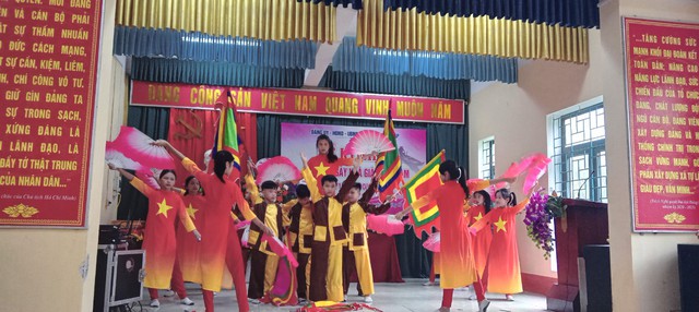 Xã Tự Lập long trọng tổ chức lễ kỷ niệm 40 năm ngày Nhà giáo Việt Nam (20/11/1982 – 20/11/2022) - Ảnh 22.