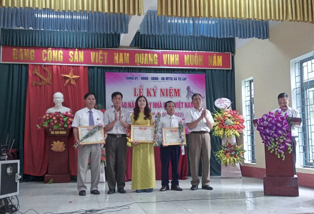Xã Tự Lập long trọng tổ chức lễ kỷ niệm 40 năm ngày Nhà giáo Việt Nam (20/11/1982 – 20/11/2022) - Ảnh 5.