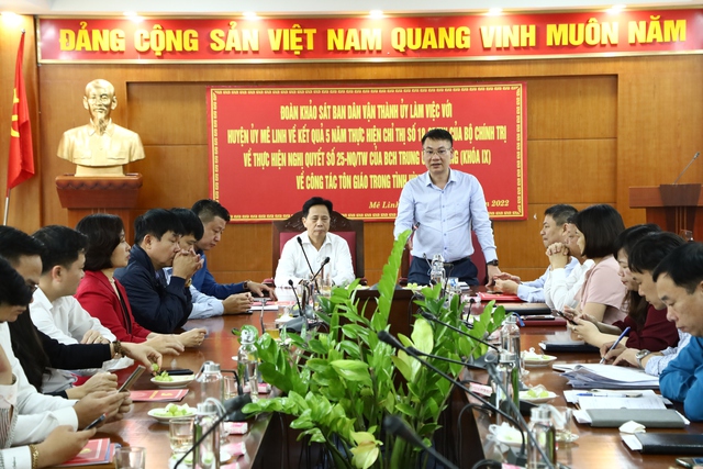 Đoàn khảo sát của Ban Dân vận Thành uỷ khảo sát công tác tôn giáo tại huyện Mê Linh - Ảnh 5.