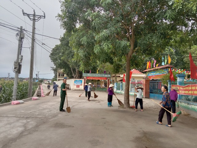 Xã Vạn Yên tổ chức Lễ phát động “Tổng vệ sinh môi trường” trên địa bàn xã Vạn Yên chào mừng huyện Mê Linh đạt chuẩn nông thôn mới - Ảnh 20.