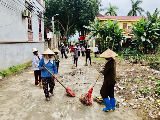 Xã Vạn Yên tổ chức Lễ phát động “Tổng vệ sinh môi trường” trên địa bàn xã Vạn Yên chào mừng huyện Mê Linh đạt chuẩn nông thôn mới - Ảnh 13.