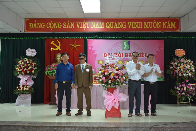 Hội Người mù huyện Mê Linh tổ chức thành công Đại hội đại biểu lần thứ VIII, nhiệm kỳ 2022 - 2027 - Ảnh 12.