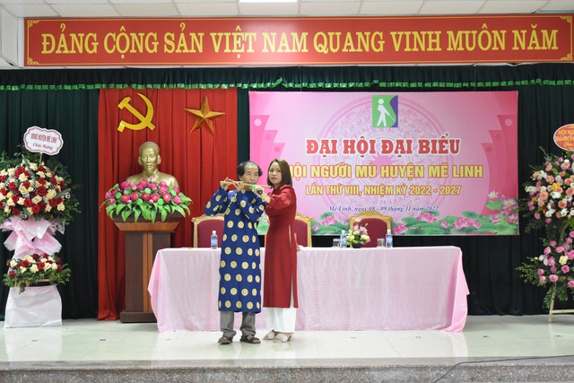Hội Người mù huyện Mê Linh tổ chức thành công Đại hội đại biểu lần thứ VIII, nhiệm kỳ 2022 - 2027 - Ảnh 14.