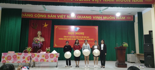 Hội LHPN xã Tiền Phong tổ chức hội nghị tổng kết công tác Hội và phong trào phụ nữ năm 2022, triển khai phương hướng nhiệm vụ công tác Hội và phong trào phụ nữ năm 2023 - Ảnh 10.