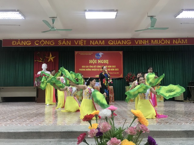 Hội LHPN xã Tiền Phong tổ chức hội nghị tổng kết công tác Hội và phong trào phụ nữ năm 2022, triển khai phương hướng nhiệm vụ công tác Hội và phong trào phụ nữ năm 2023 - Ảnh 16.