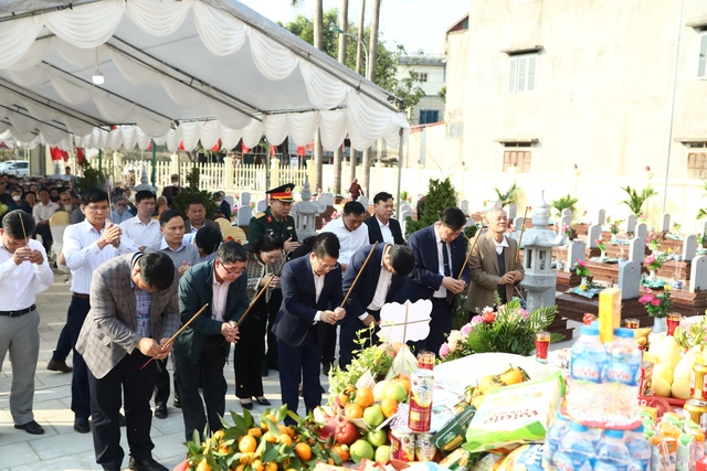 Khánh thành công trình Nghĩa trang liệt sỹ xã Tráng Việt - Ảnh 1.