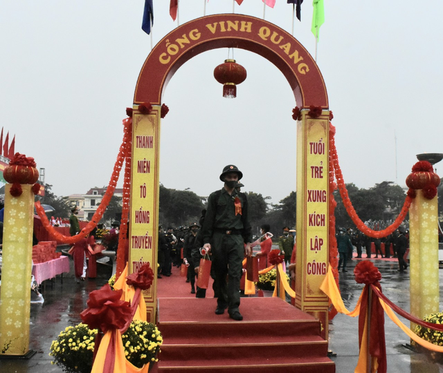 Mê Linh tổ chức thành công Lễ giao nhận quân năm 2022 - Ảnh 6.