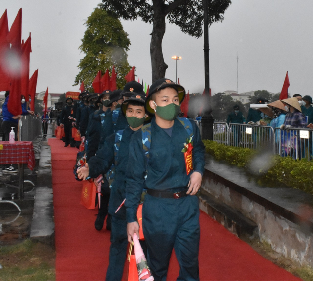 Mê Linh tổ chức thành công Lễ giao nhận quân năm 2022 - Ảnh 7.