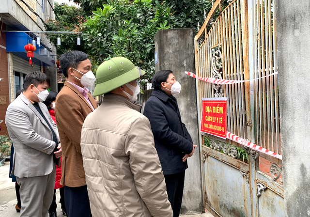 Đồng chí Nguyễn Thanh Liêm- Bí thư Huyện ủy kiểm tra công tác phòng, chống dịch tại thị trấn thị trấn Chi Đông, thị trấn Quang Minh và xã Tiền Phong - Ảnh 6.