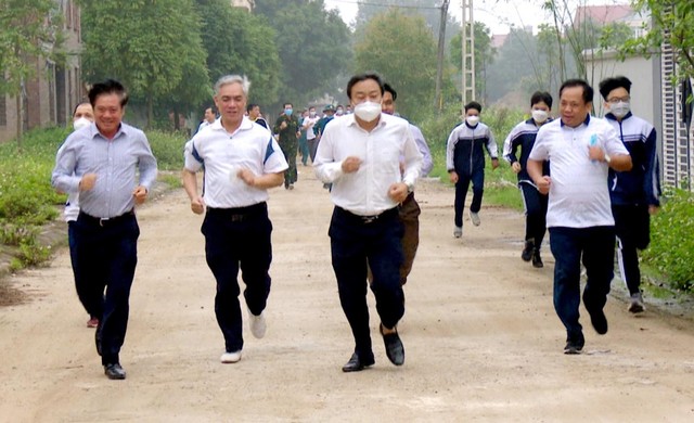 Xã Đại Thịnh và xã Chu Phan phát động Ngày chạy Olympic vì sức khỏe toàn dân và Chung kết Giải chạy Báo Hànộimới mở rộng lần thứ 47 - Vì hòa bình năm 2022 - Ảnh 3.
