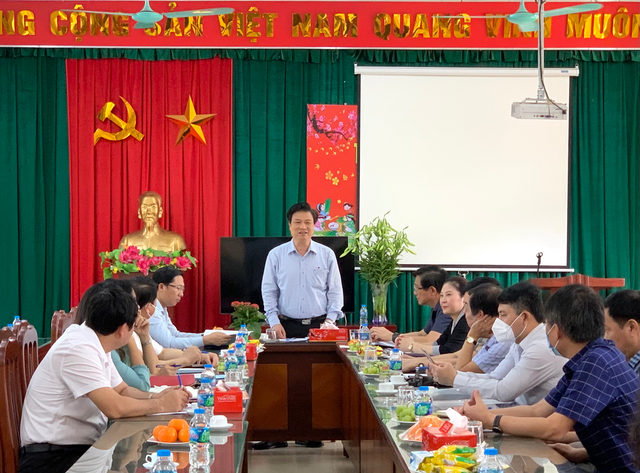 Thứ trưởng Bộ GD&ĐT Nguyễn Hữu Độ kiểm tra triển khai chương trình giáo dục phổ thông mới của Hà Nội - Ảnh 4.