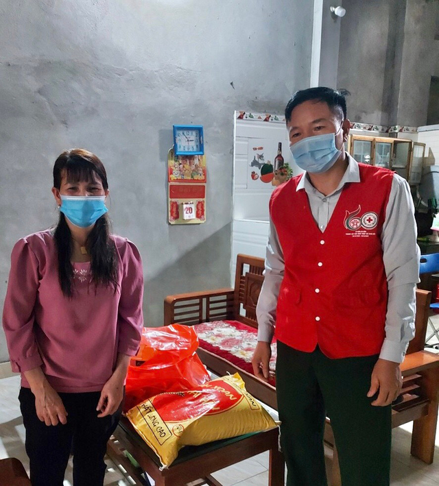 Hội Chữ thập đỏ huyện Mê Linh phát huy vai trò nòng cốt trong đảm bảo an sinh xã hội - Ảnh 2.