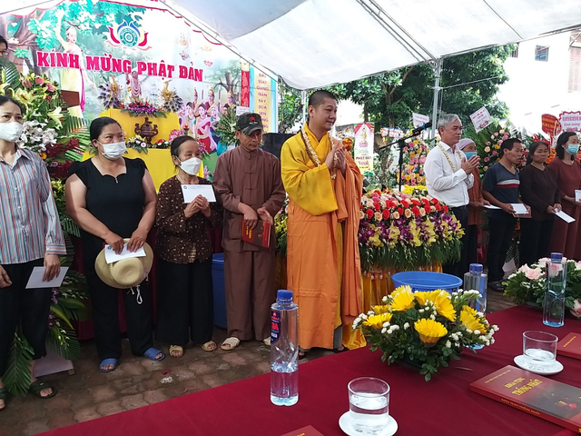 Phật giáo huyện Mê Linh: Nhiều hoạt động kính mừng Đại lễ Phật đản 2022 - Ảnh 1.