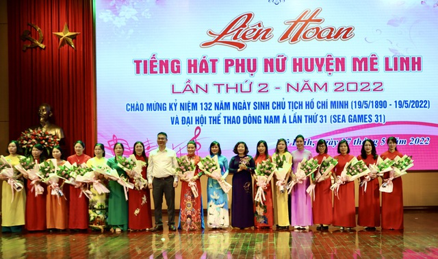 Ấn tượng Liên hoan văn nghệ “Tiếng hát phụ nữ Mê Linh” lần thứ 2 – năm 2022 - Ảnh 1.