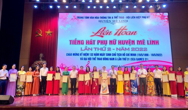 Ấn tượng Liên hoan văn nghệ “Tiếng hát phụ nữ Mê Linh” lần thứ 2 – năm 2022 - Ảnh 4.