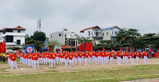 Khai mạc Đại hội TDTT thị trấn Quang Minh lần thứ IX năm 2022 - Ảnh 11.