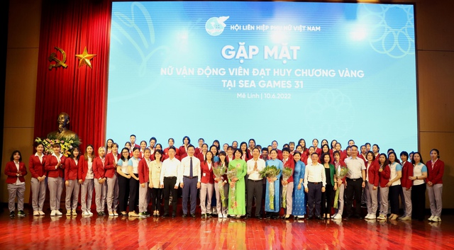 Trung ương Hội LHPN Việt Nam tổ chức gặp mặt nữ vận động viên đạt Huy chương Vàng SEA Games 31 - Ảnh 1. Trung ương Hội LHPN Việt Nam tổ chức gặp mặt nữ vận động viên đạt Huy chương Vàng SEA Games 31 - Ảnh 1.