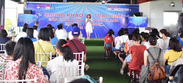 Chung khảo và trao giải sân chơi hùng biện Tiếng Anh "Speak To Lead" năm 2022 - Ảnh 1. Chung khảo và trao giải sân chơi hùng biện Tiếng Anh "Speak To Lead" năm 2022 - Ảnh 1.