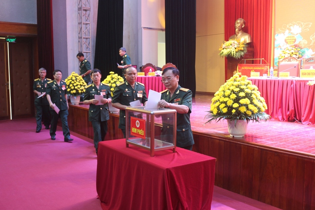 Đại hội Đại biểu Hội Cựu chiến binh huyện Mê Linh lần thứ VII, nhiệm kỳ 2022- 2027 - Ảnh 12. Đại hội Đại biểu Hội Cựu chiến binh huyện Mê Linh lần thứ VII, nhiệm kỳ 2022- 2027 - Ảnh 12.