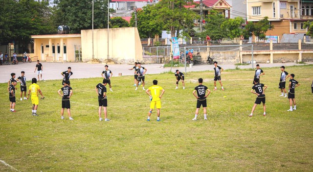 Trận Chung kết không khoan nhượng và cống hiến của &quot;Cụ rùa nổi&quot; FC Tiền Phong - Ảnh 1.